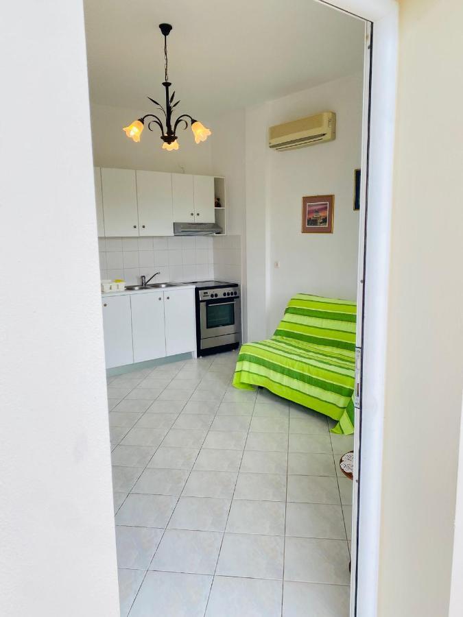 Marina House Apartment Farsa